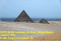 44799 08 042 Pyramiden von Gizeh, Weisse Wueste, Aegypten 2022.jpg